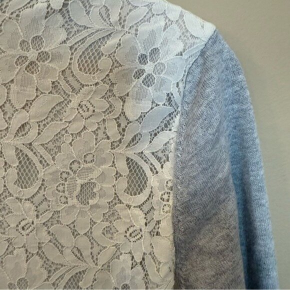 Banana Republic Factory Women's Medium Gray V Neck Sweater Lace Back Mixed Media - Picture 5 of 16